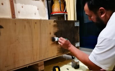 Comment entrenir et travailler le bois ?
